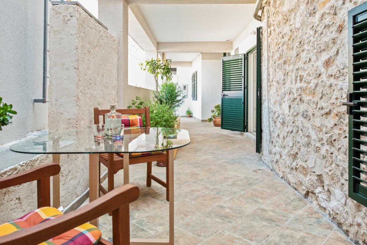 Kurika Anzotica Sibenik Exterior photo